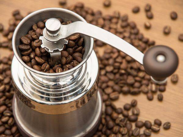 Aromatyczna Rewolucja: Najciekawsze Młynki do Kawy na Rynku