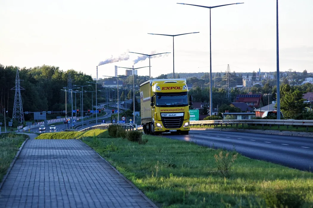 Na co zwrócić uwagę przy zakupie skrzynki narzędziowej do TIR-a?